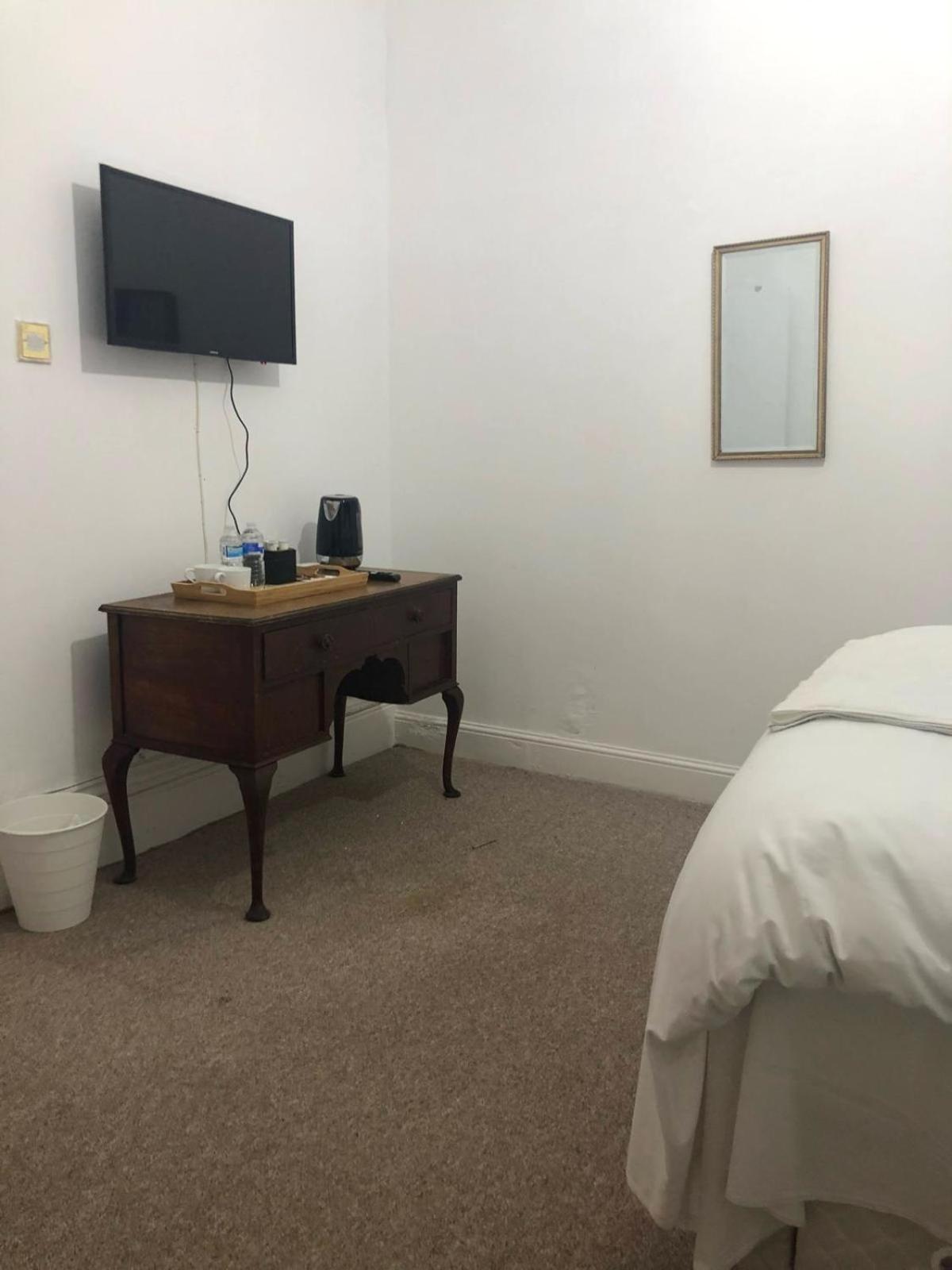 Saji Hotel Ilford Luaran gambar