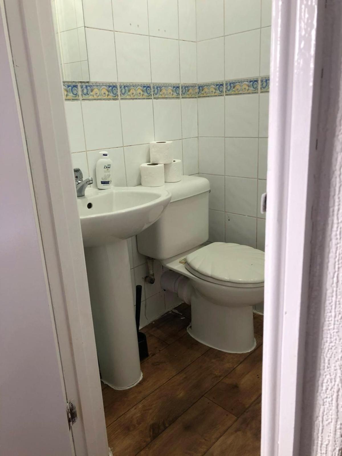 Saji Hotel Ilford Luaran gambar