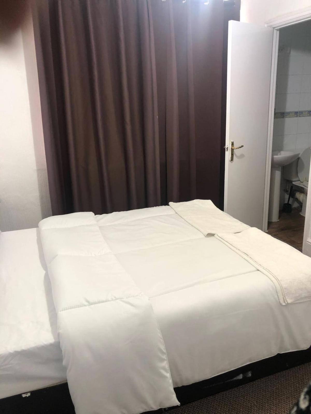 Saji Hotel Ilford Luaran gambar