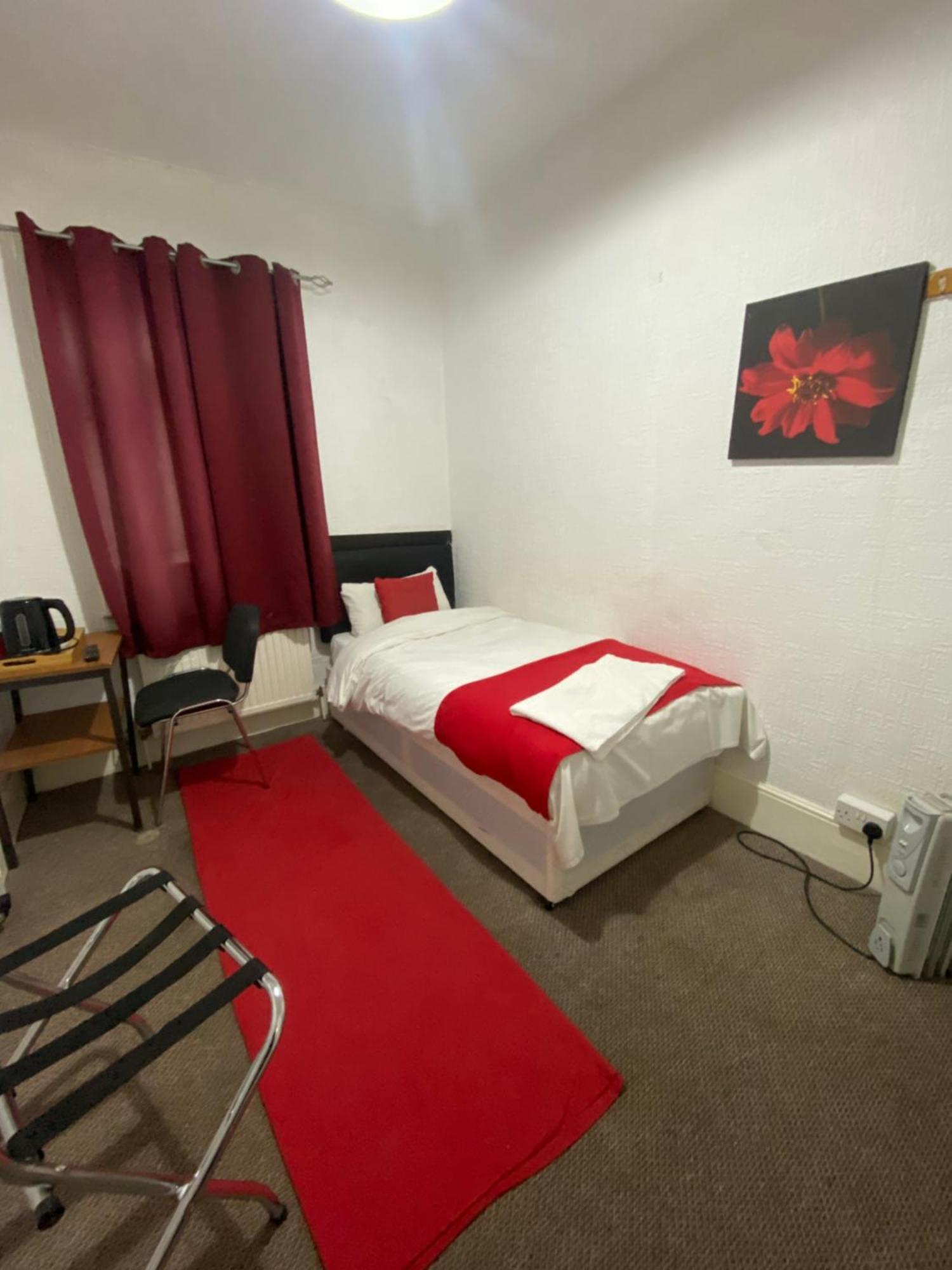 Saji Hotel Ilford Luaran gambar