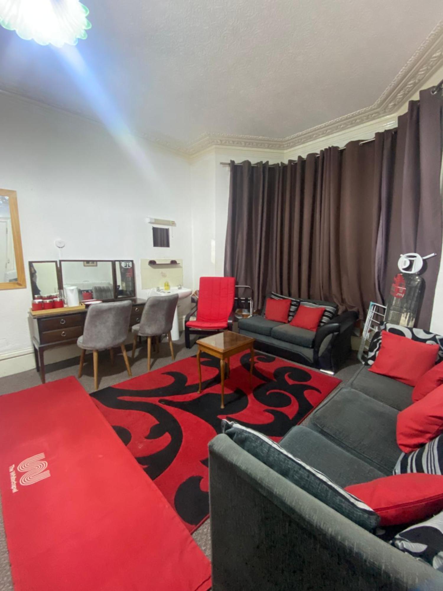 Saji Hotel Ilford Luaran gambar
